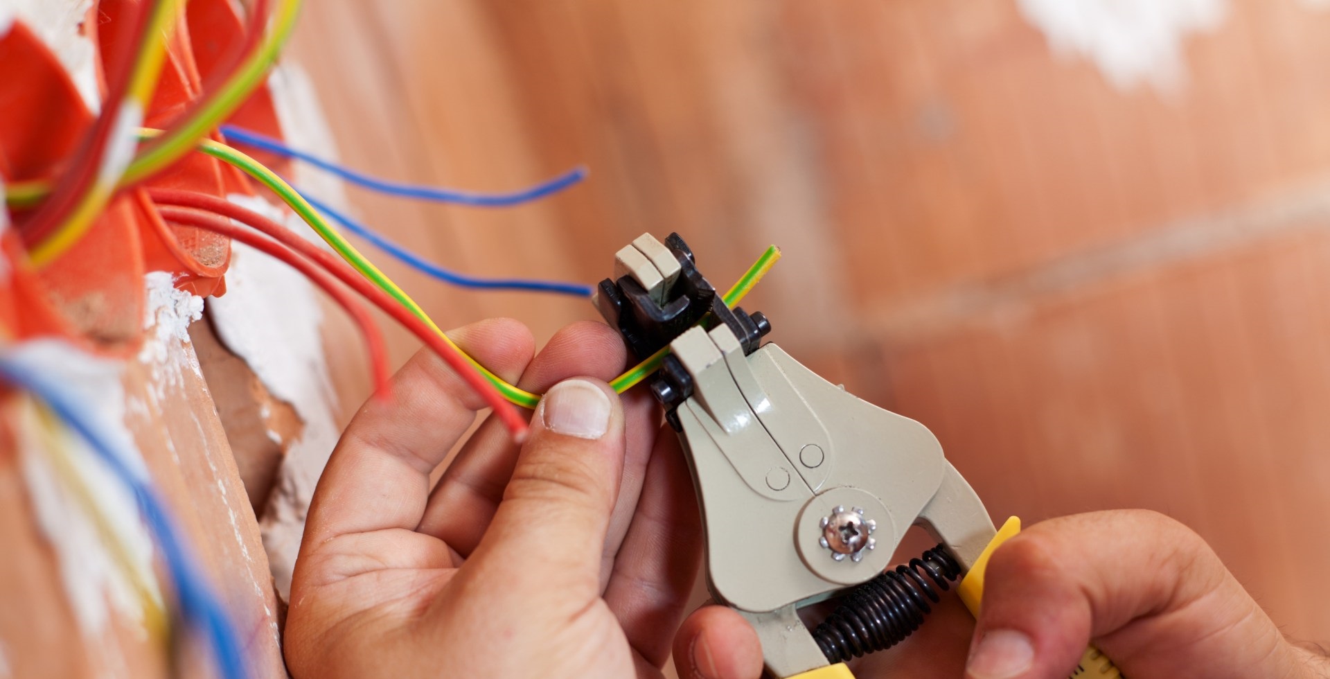 Electricians testimonials Chessington
